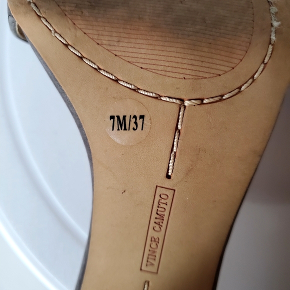 Vince Camuto Corlina Taupe Suede Block Heel Sandals size 7 or 37 - Picture 7 of 7